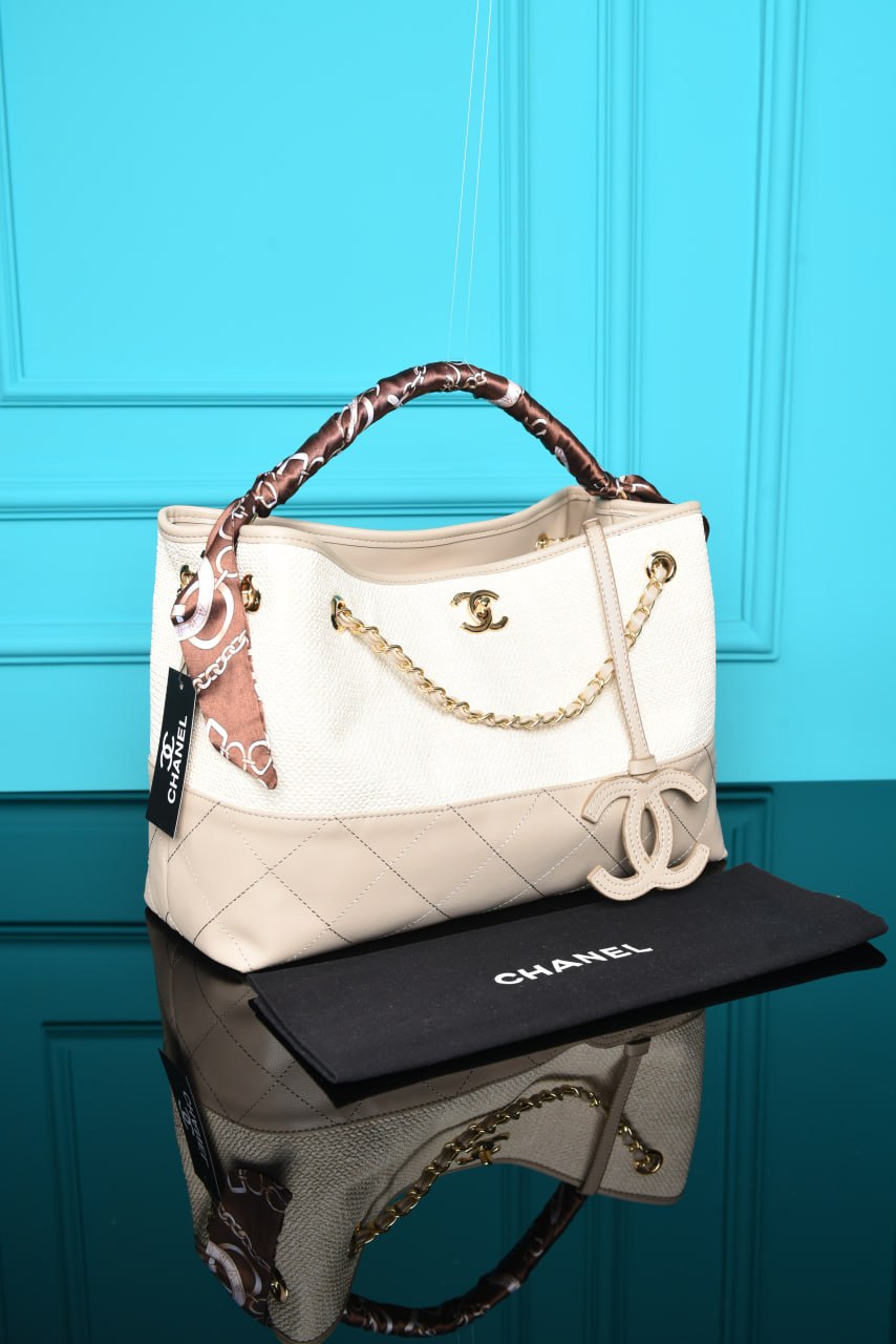 Chnl-Shopping Bag