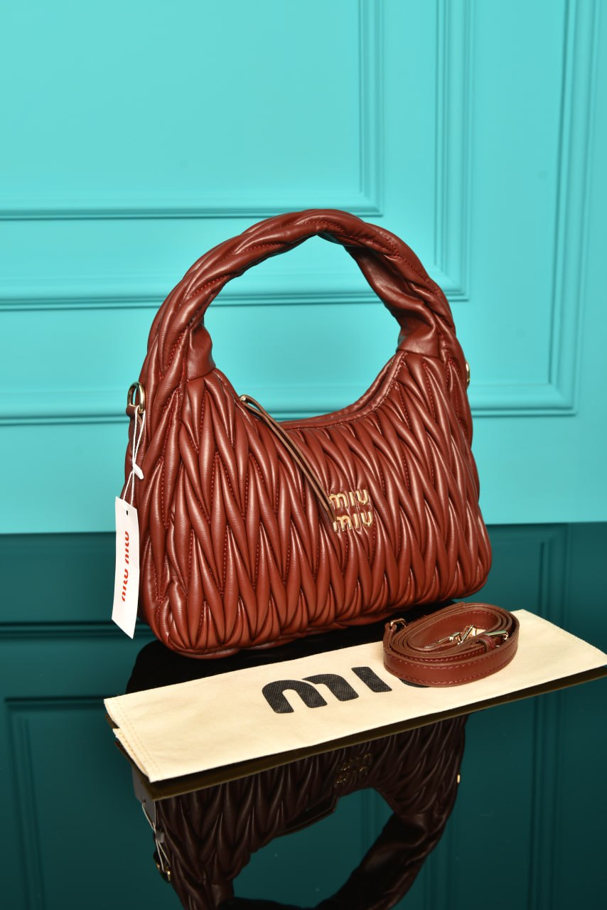 MM - Wander Matelasse Bag