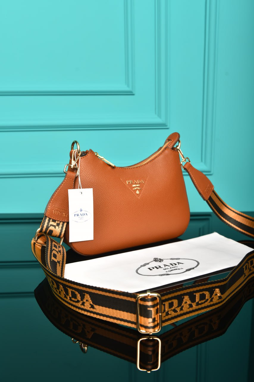 PRD - Small Leather Shoulder Bag