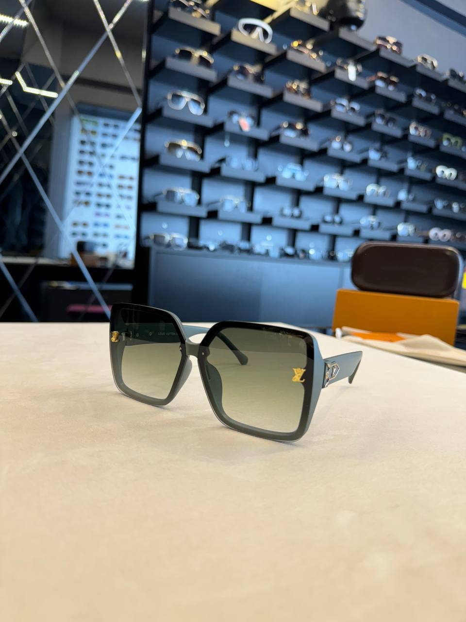 LVS - Sunglasses
