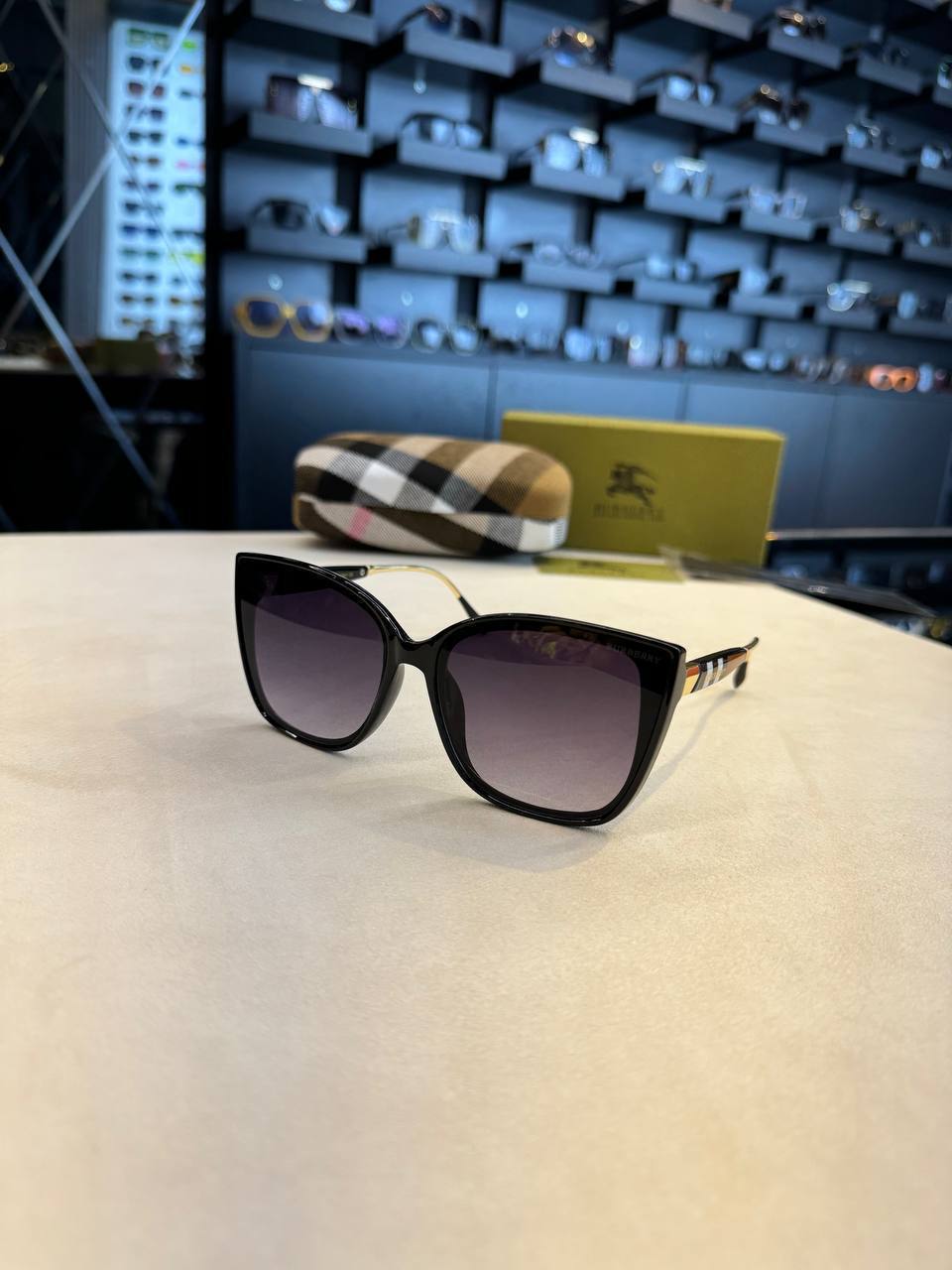Brbry - Sunglasses