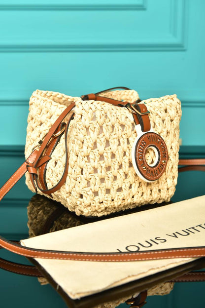 LVS - Noe Purse Bag