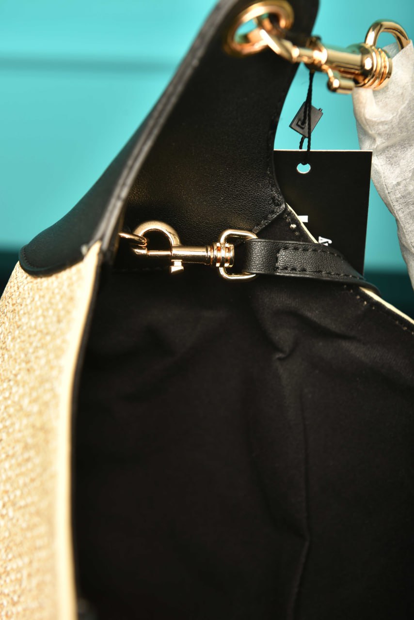 GG - B Large Shoulder Bag