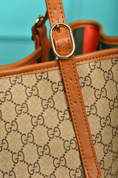 GG - Emblem Medium Tote Bag