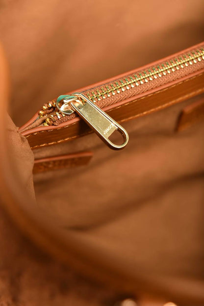 GG - Emblem Medium Tote Bag Suede