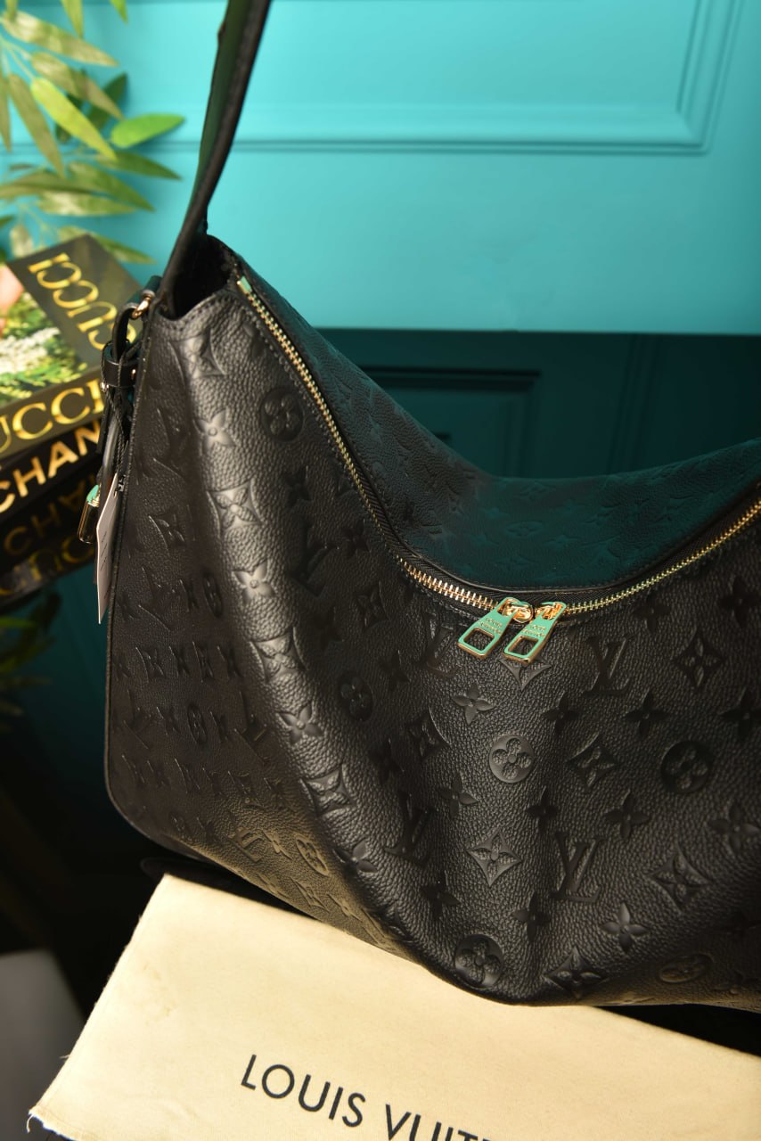 LVS - Slouchy MM Bag (Black)