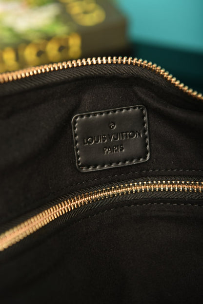 LVS - Slouchy MM Bag (Black)