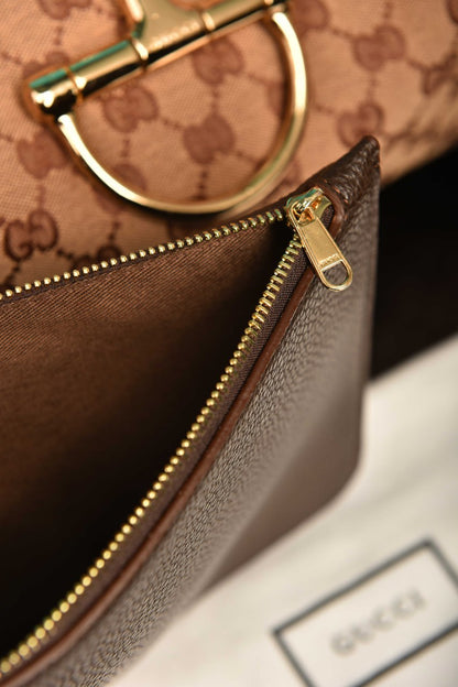 GG - Softbit Maxi Shoulder Bag