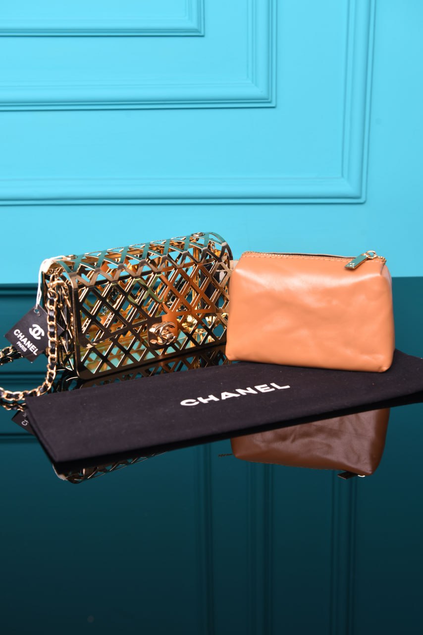Chnl -Mini Cage Flap with Pouch