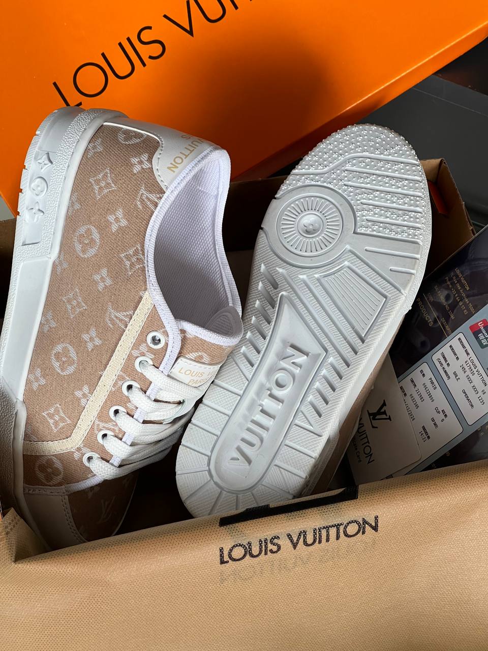 LVS- Shoes