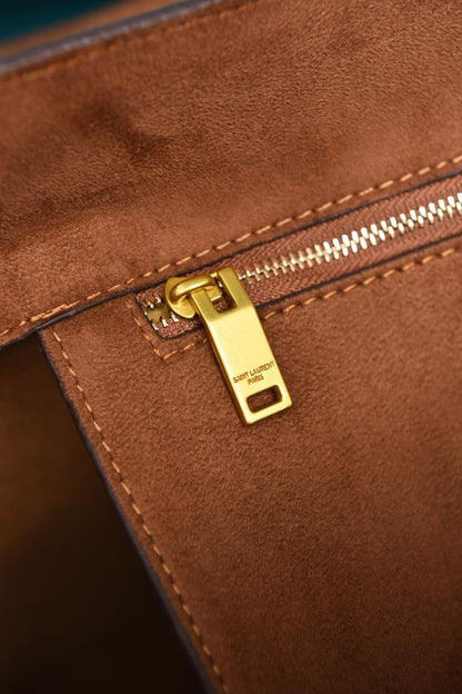 YSI - Le 5 A 7 Bea Bag in Suede