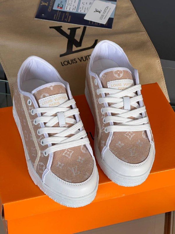 LVS- Shoes