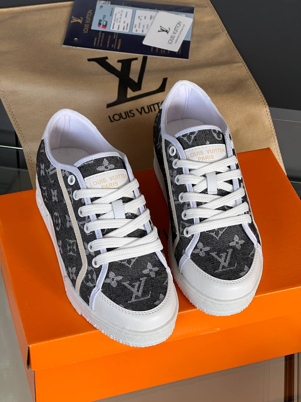 LVS- Shoes