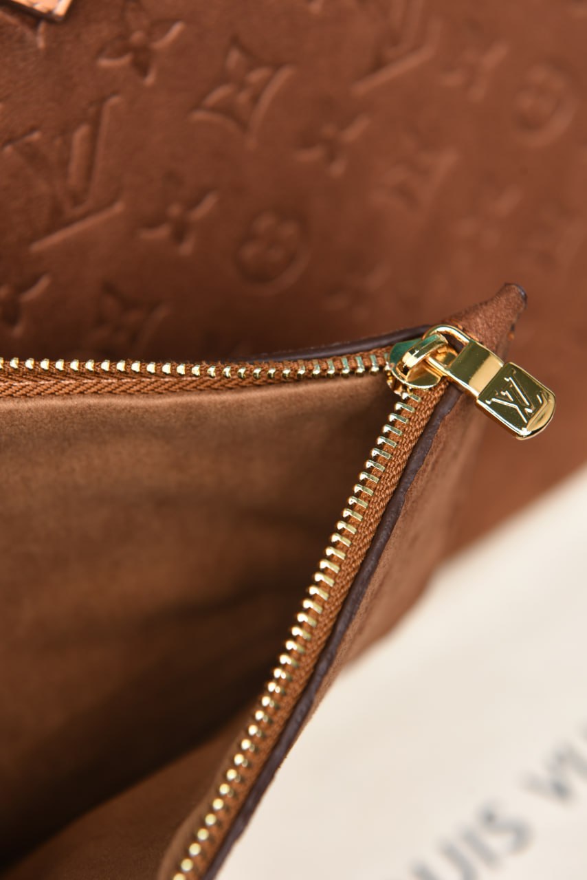 LVS - Neverfull Empreinte MM in Suede