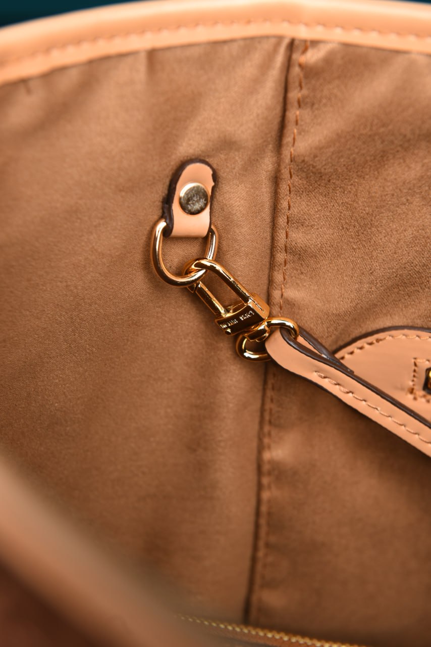LVS - Neverfull Empreinte MM in Suede