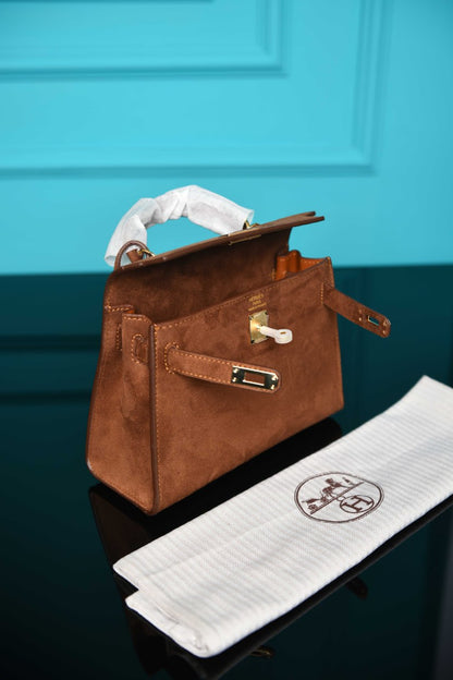 HRMS-  Kelly 22 Bag in Suede
