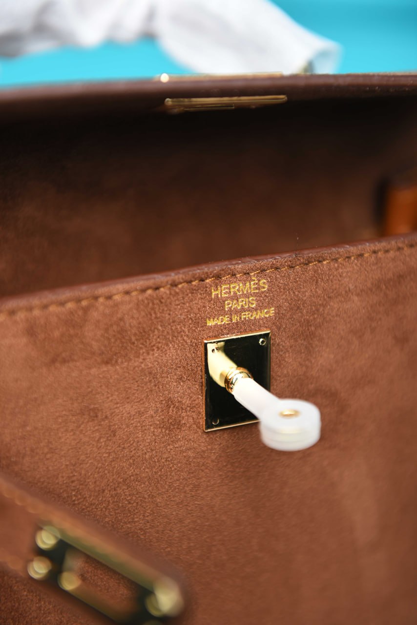 HRMS-  Kelly 22 Bag in Suede