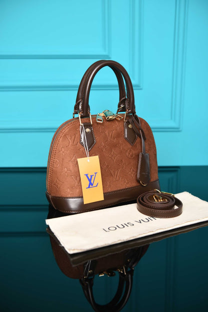 LVS -Alma BB Bag in Suede