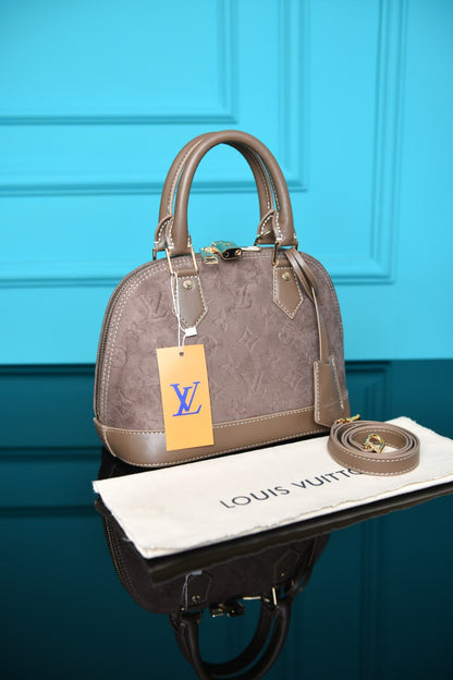 LVS -Alma BB Bag in Suede