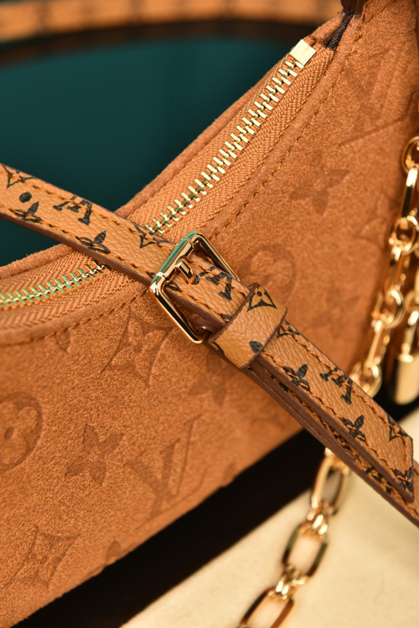LVS - Catchy PM Bag in Suede