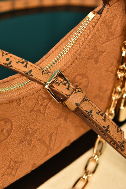 LVS - Catchy PM Bag in Suede