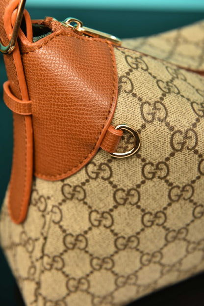 GG - Emblem Small Shoulder Bag