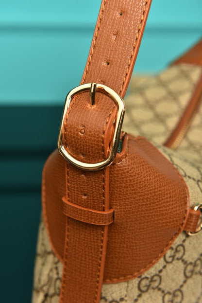 GG - Emblem Small Shoulder Bag