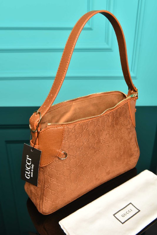 GG - Emblem Small Shoulder Bag