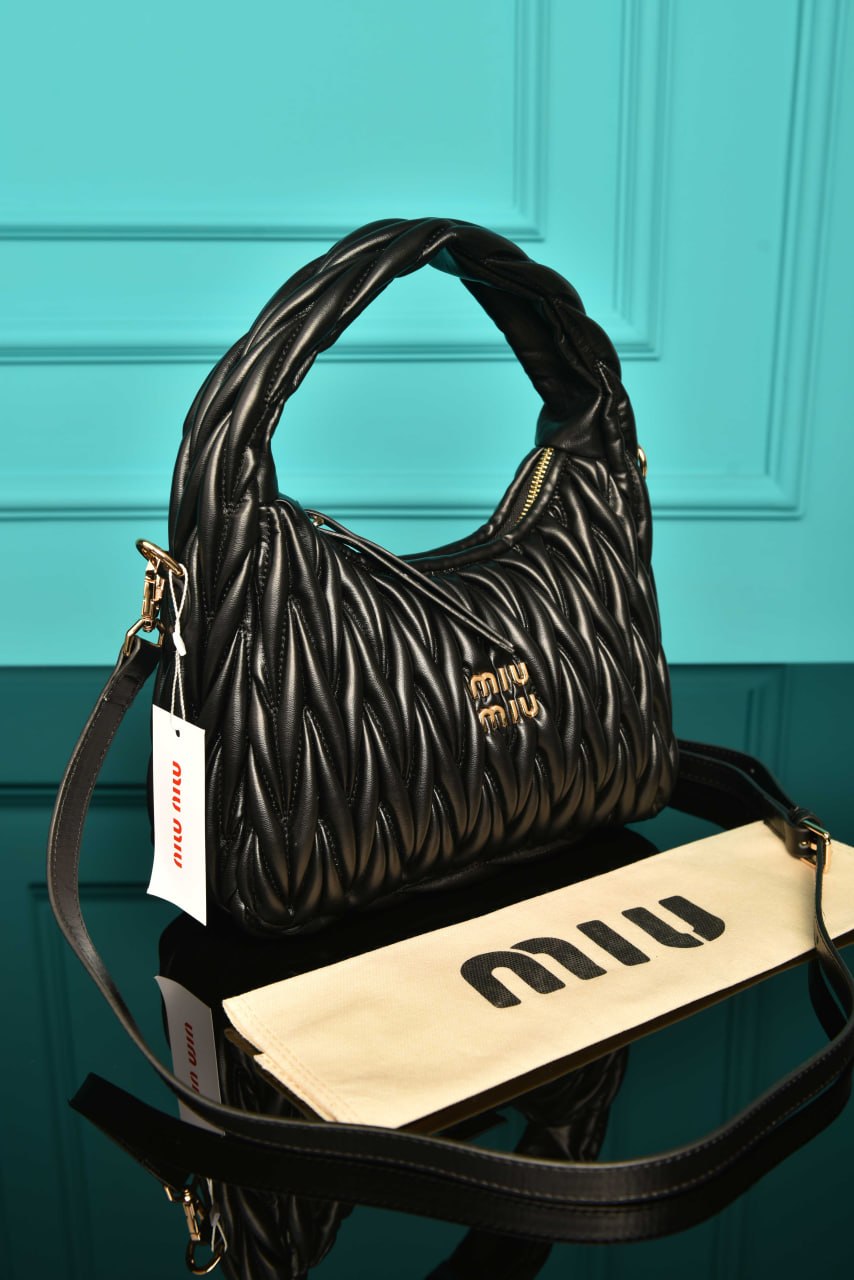 MM - Wander Matelasse Bag