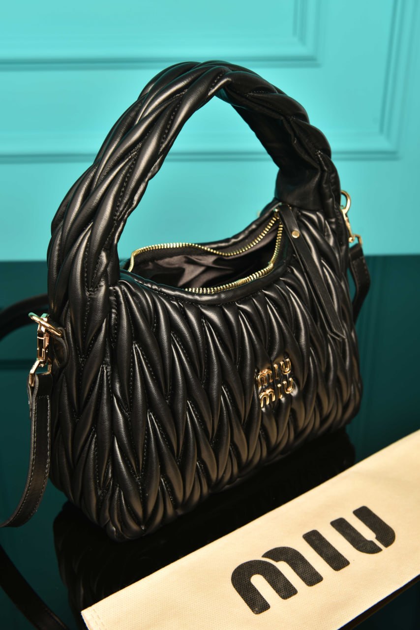 MM - Wander Matelasse Bag