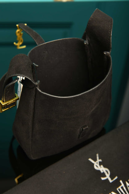 YSI - Le 5 A 7 Micro Made of Grained Leather