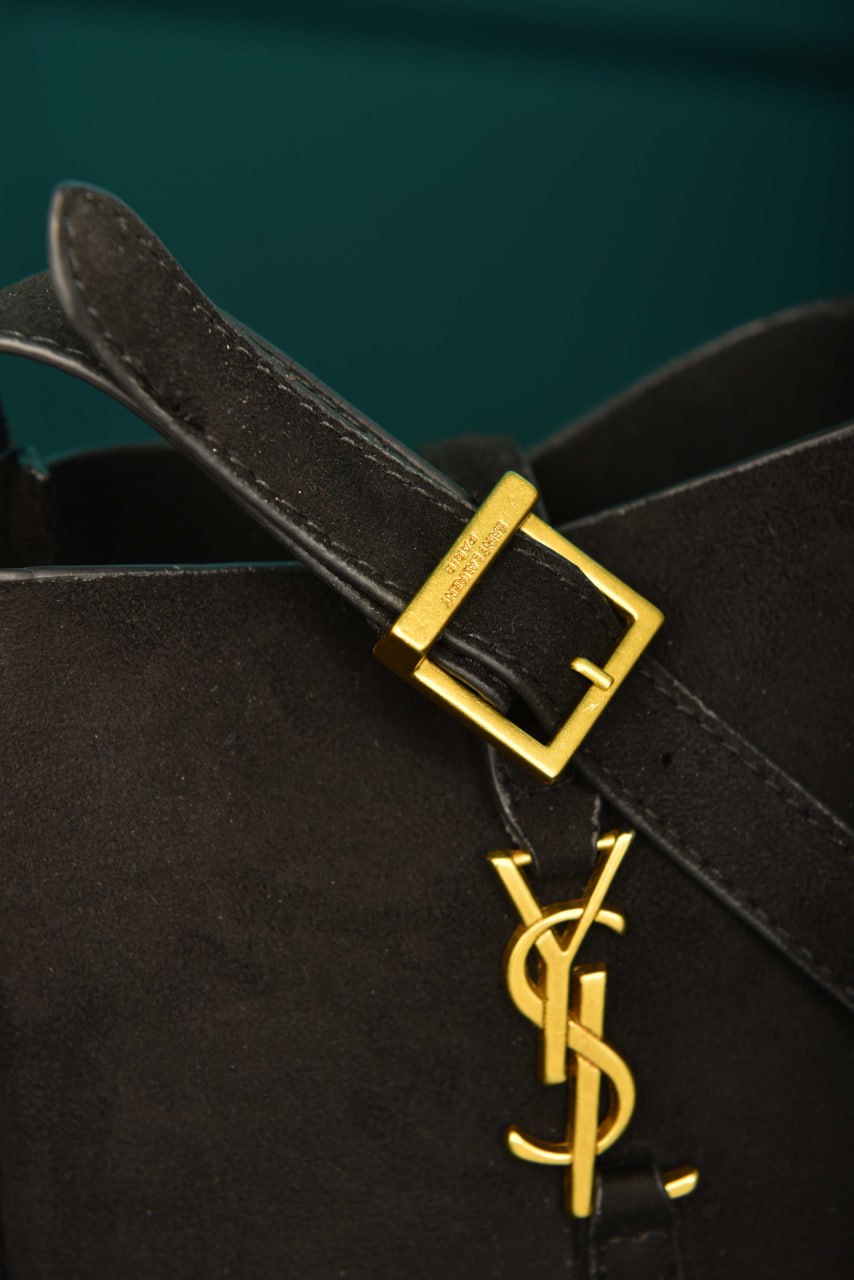 YSI - Le 5 A 7 Micro Made of Grained Leather