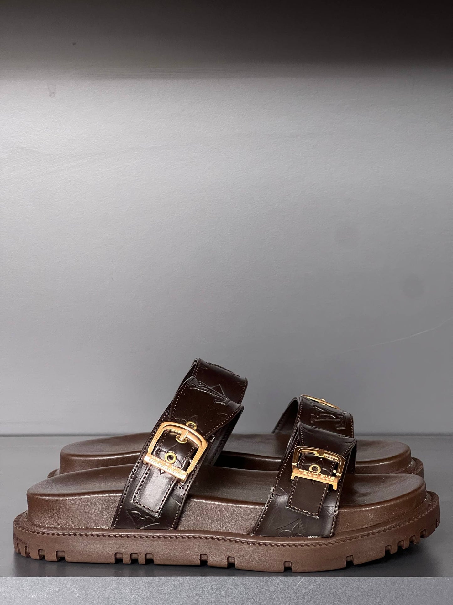 LVS- Sandals