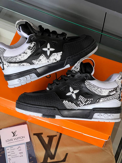 LVS- Shoes
