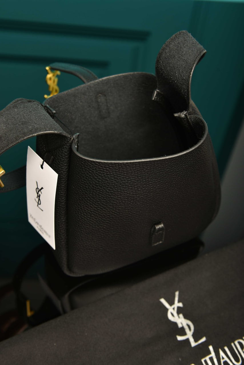 YSI - Le 5 A 7 Micro Made of Grained Leather