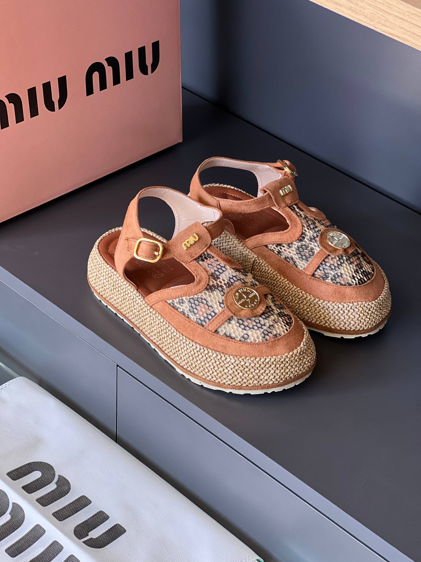 MM - Summer Sandals