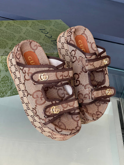 GG -Sandals