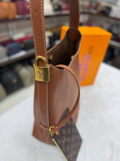LVS - Low Key Hobo Bag