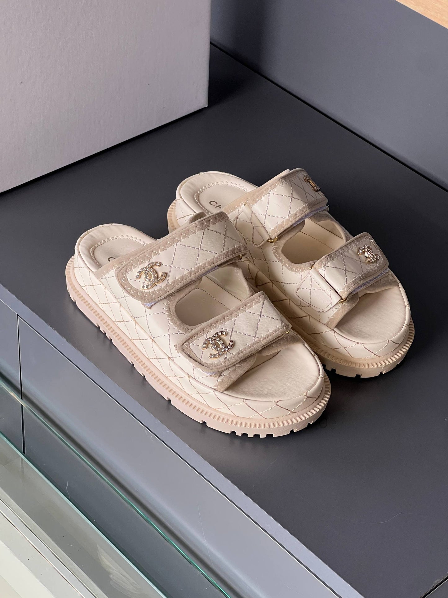 CH - Shoes