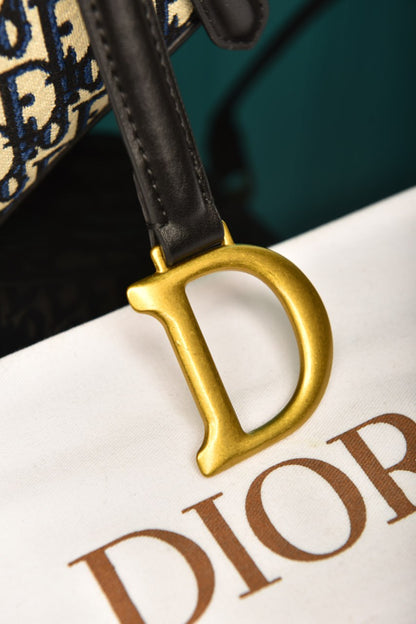 CD - Saddle Bag