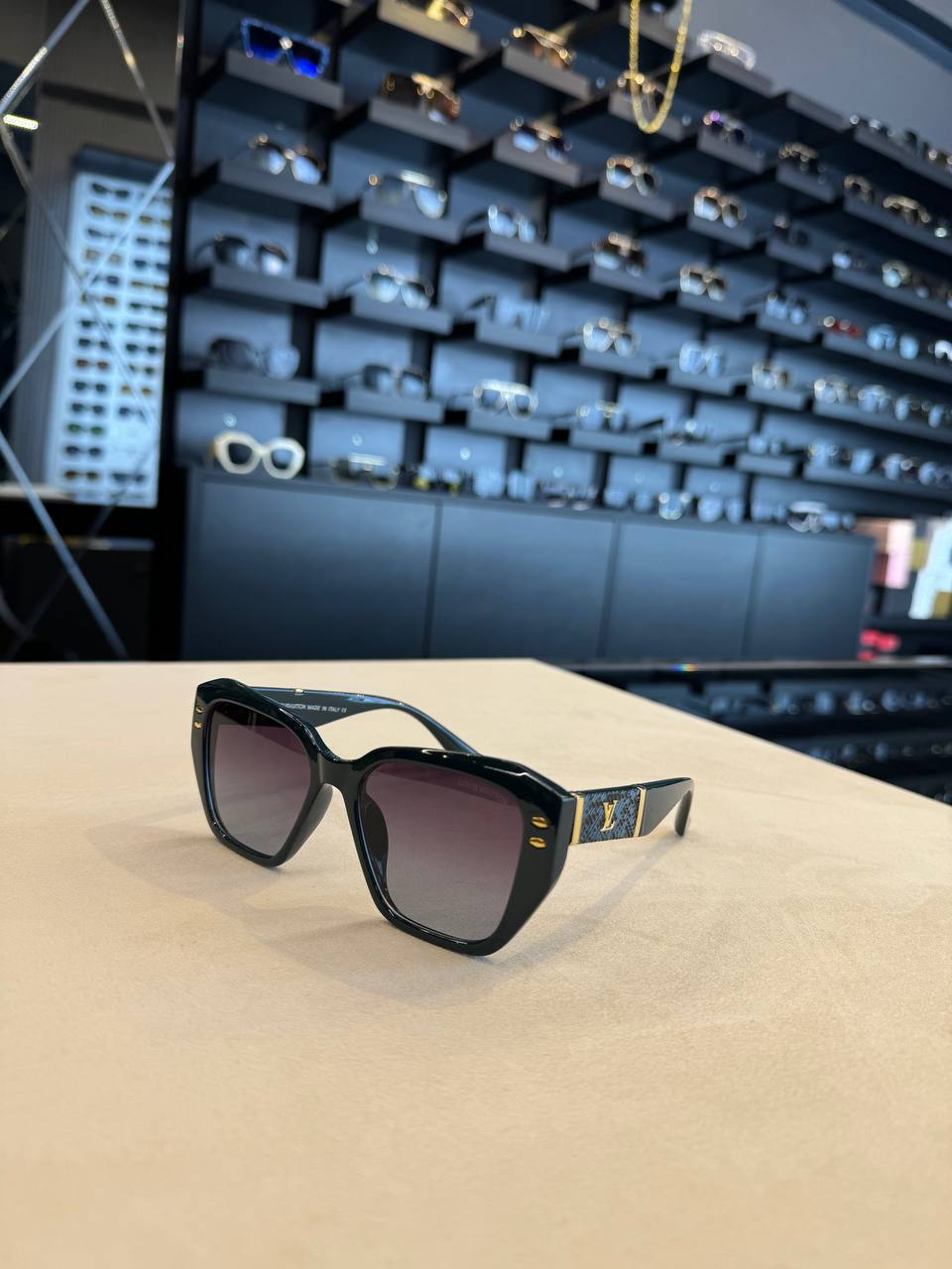 LVS - Sunglasses