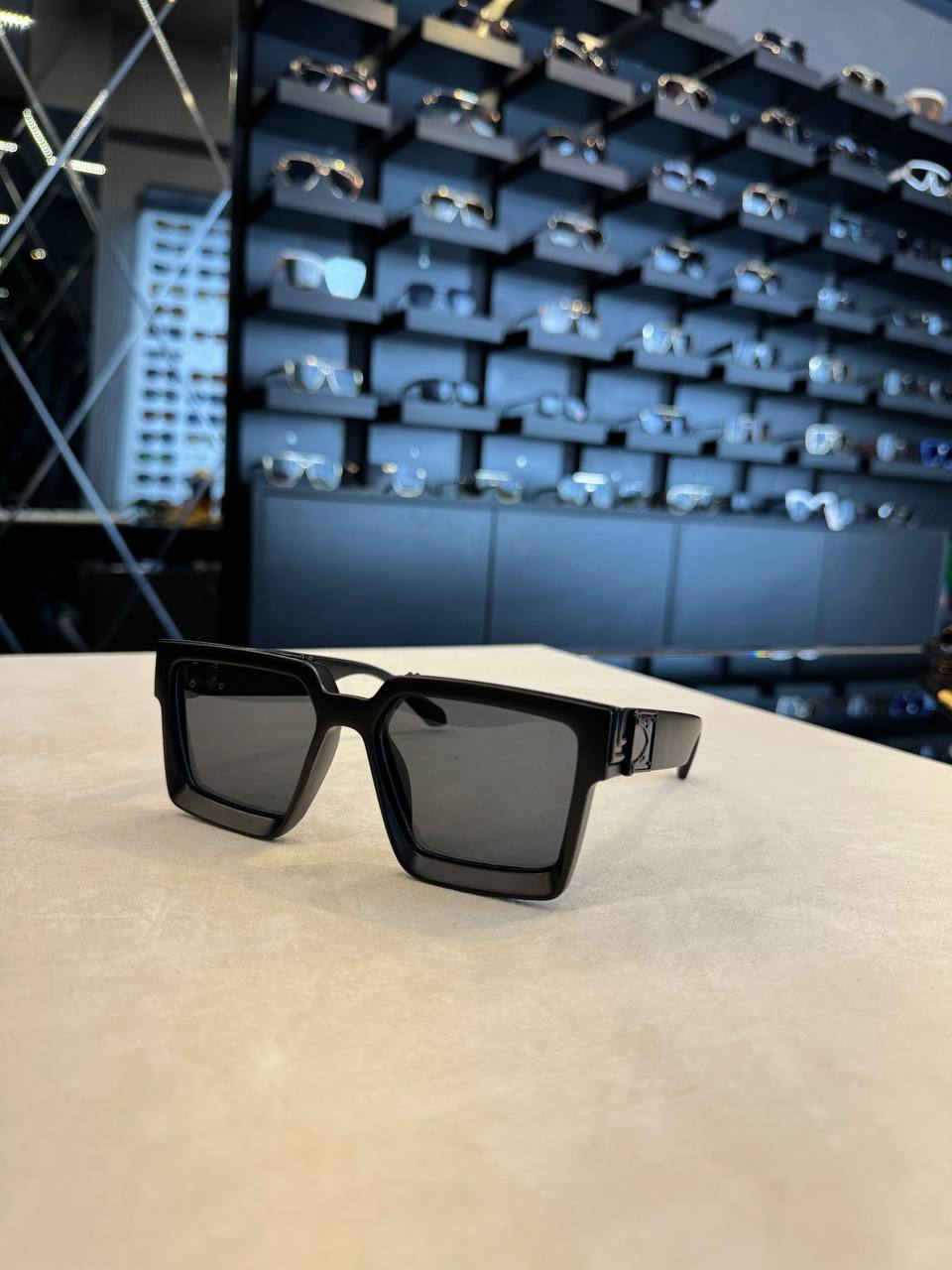 LVS - Sunglasses