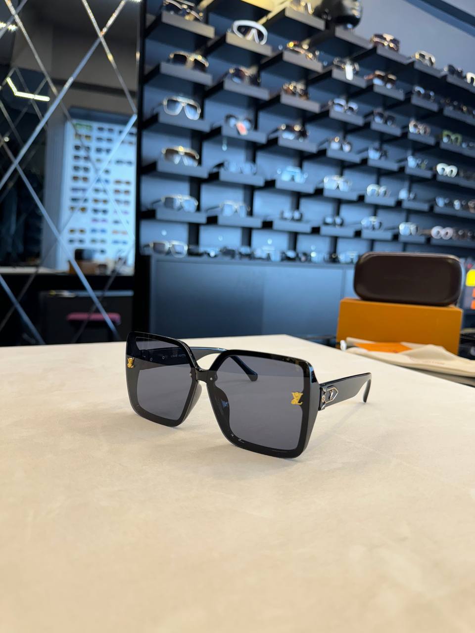 LVS - Sunglasses