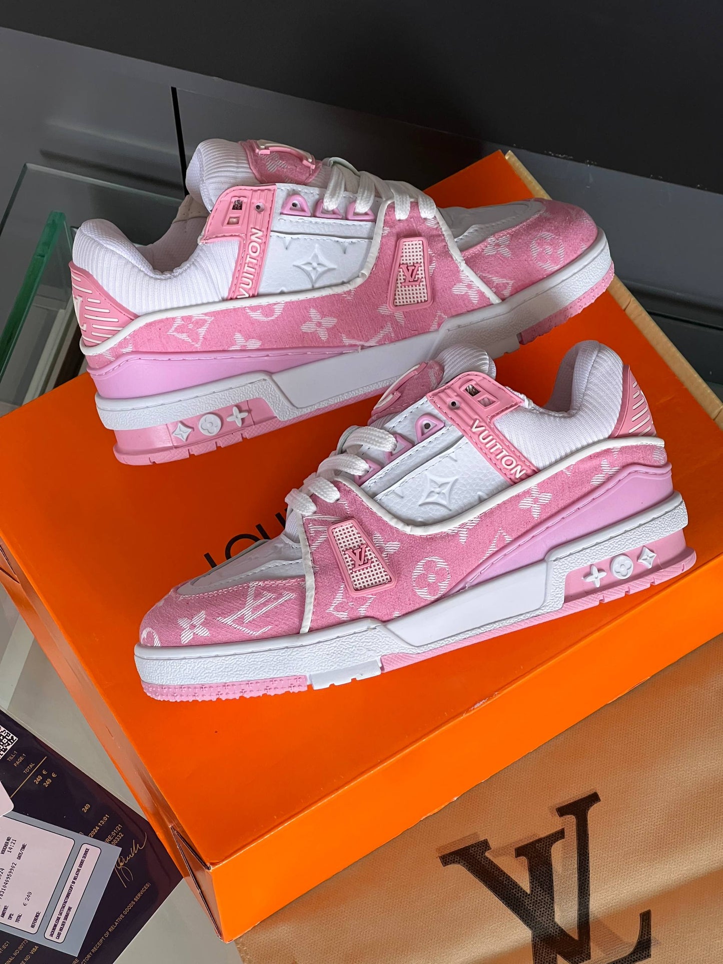Lvs- Shoes