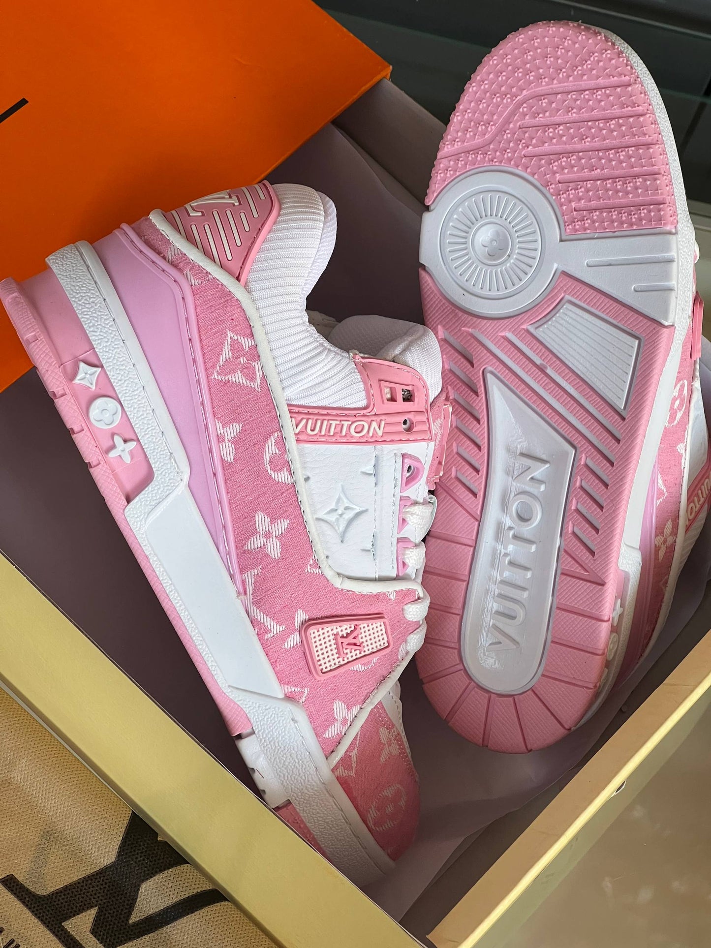 Lvs- Shoes