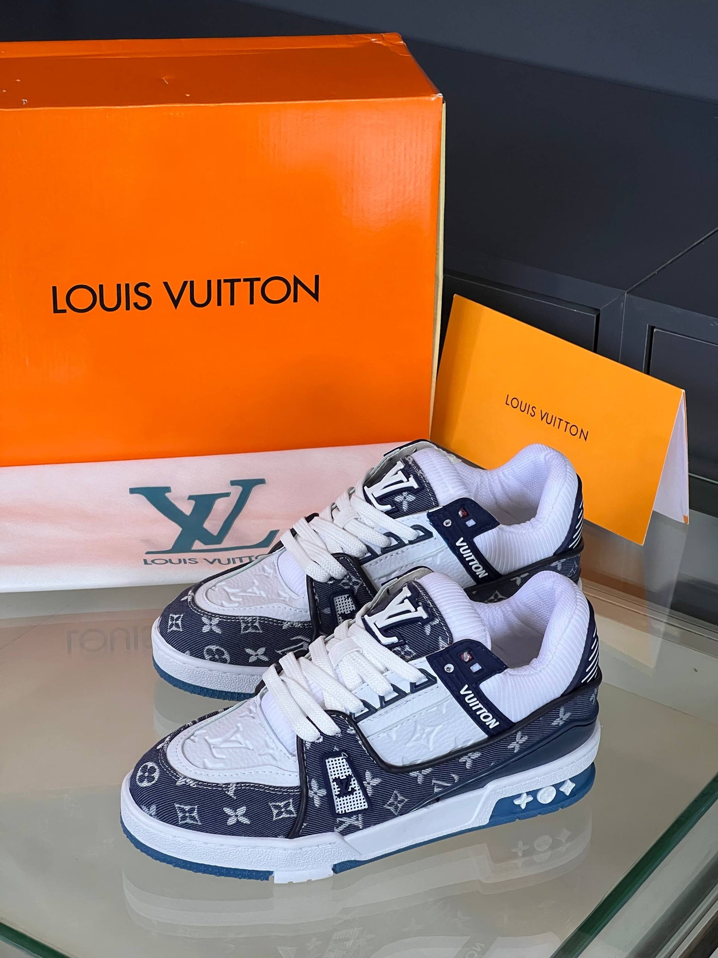 Lvs- Shoes